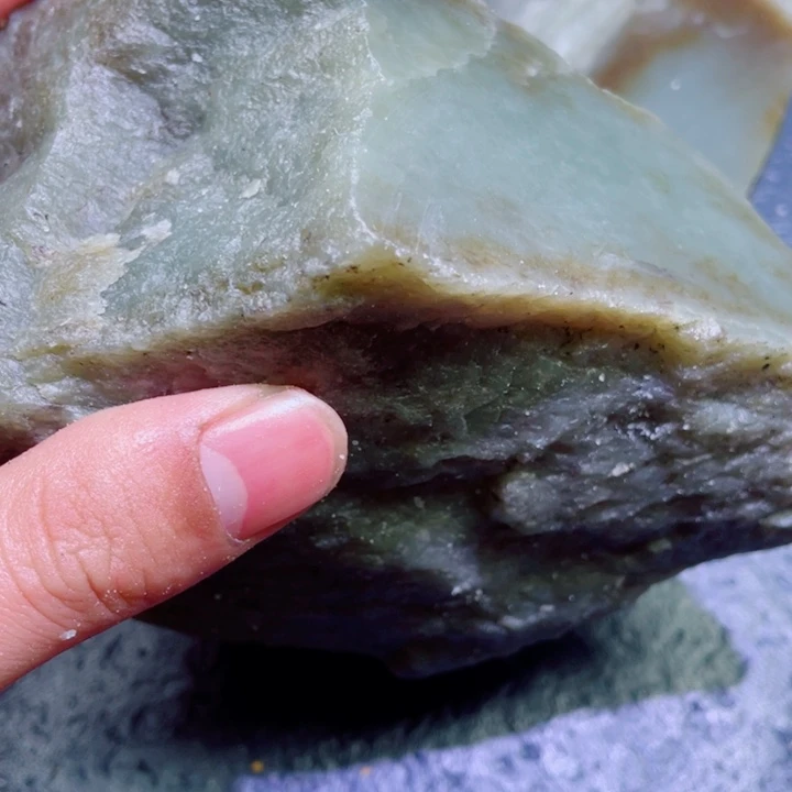 和田玉未镶嵌珠宝半成品