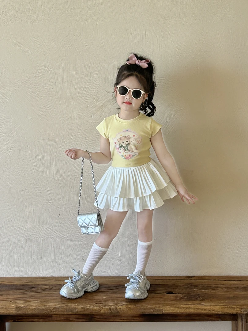 女童洋气上衣2025夏季新款童装儿童韩版针织飞袖T恤白色百褶裙