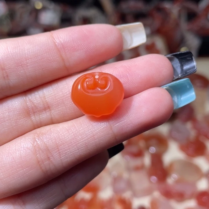 南红玛瑙如意锁吊坠孔未镶嵌2134