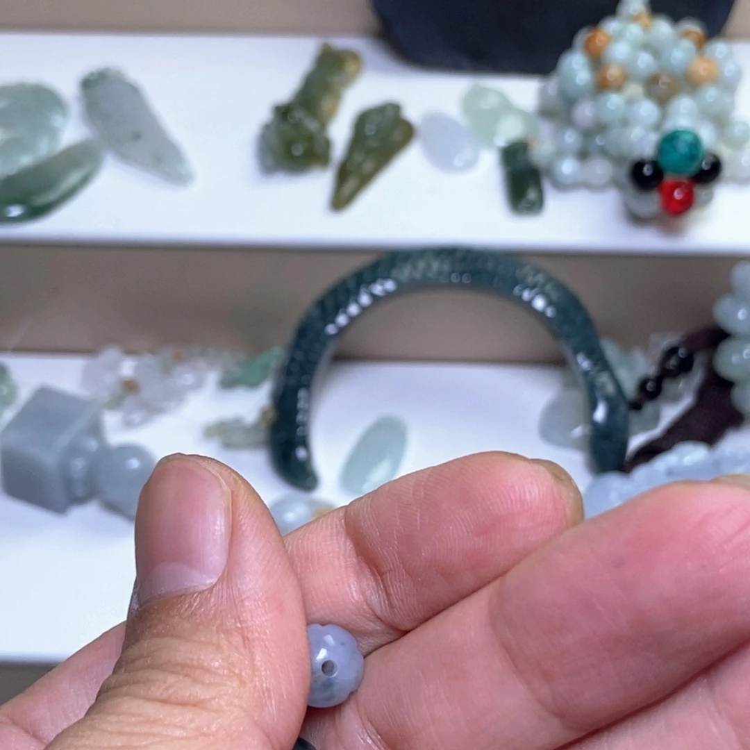 翡翠未镶嵌颈饰蒜**没翡翠