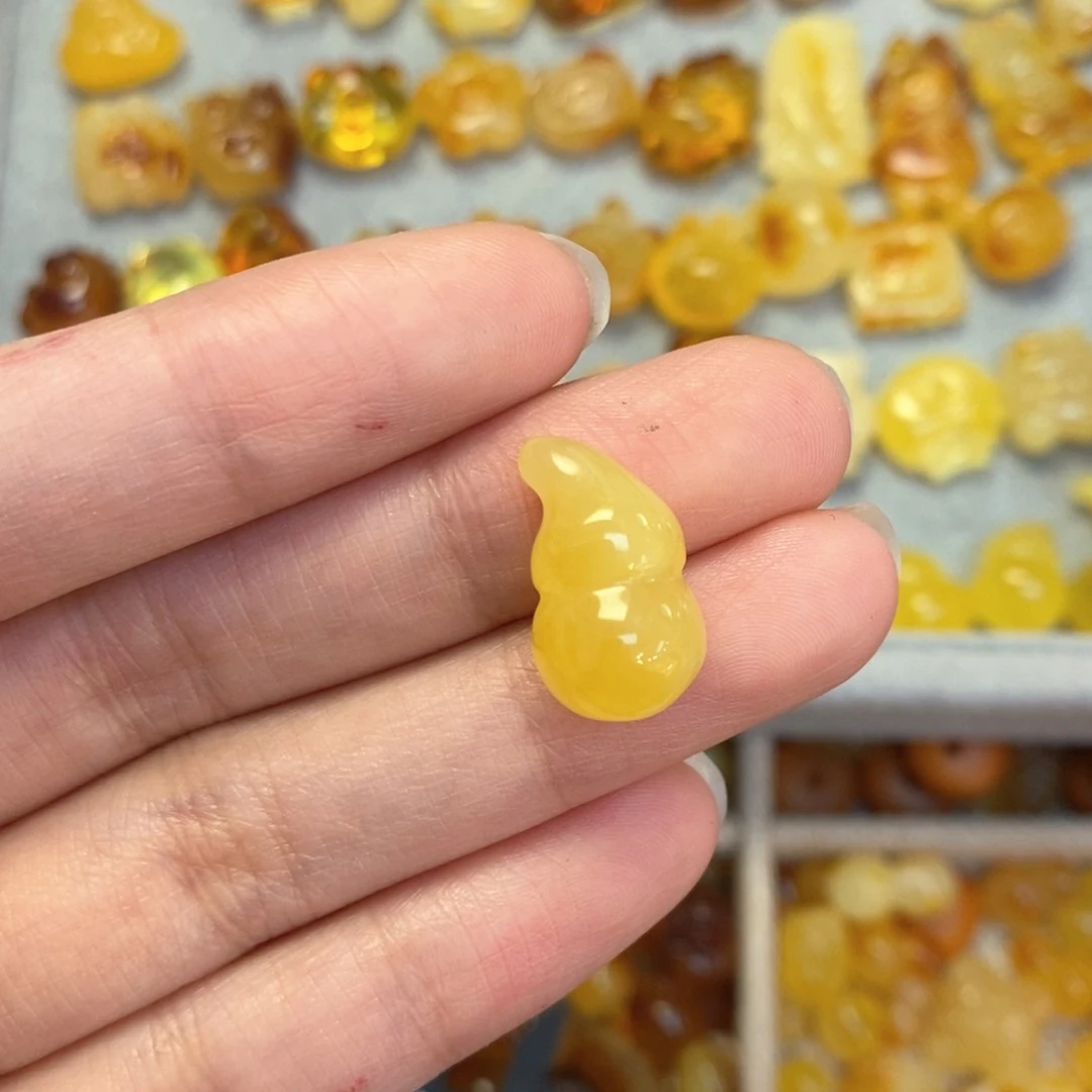 蜜蜡颈饰未镶嵌葫芦