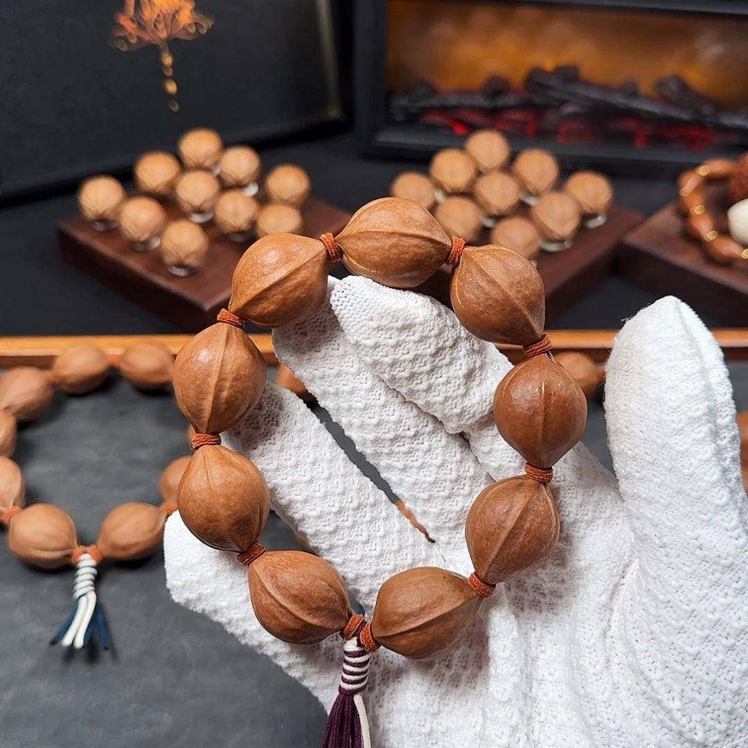 2.1*2.8大尺寸原生态梅林铁核手串