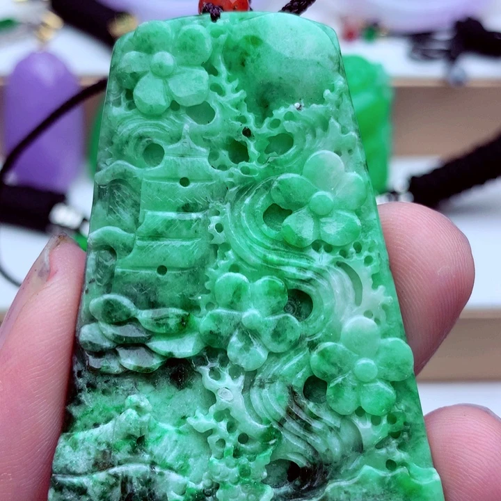 翡翠未镶嵌吊坠(不含链)