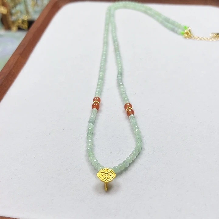 翡翠未镶嵌颈饰项链