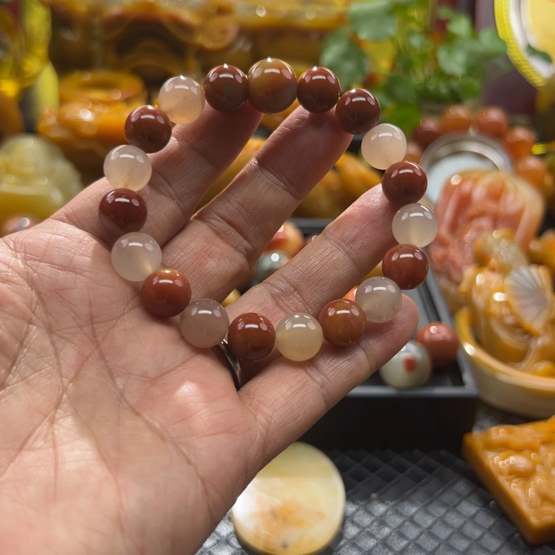 石英质玉未镶嵌颈饰