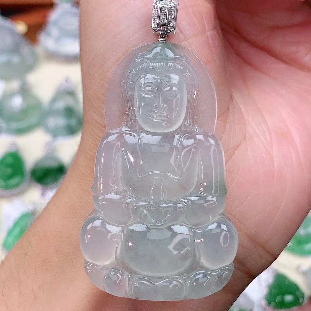 颈饰18K金镶嵌翡翠观音