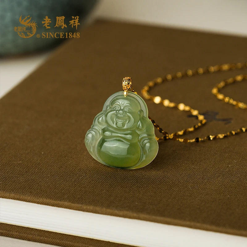 老鳯祥薄款和田玉18k金大肚佛公吊坠经典款玉石挂坠D11984&X00727