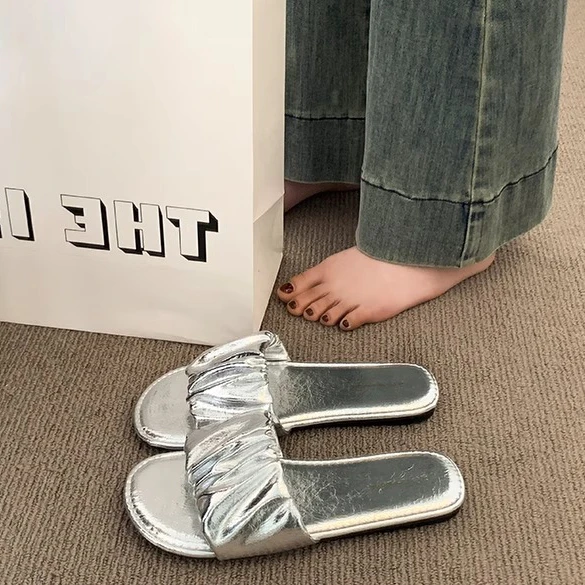 平底凉拖鞋女夏外穿网红时尚百搭ins风软底舒适学生款