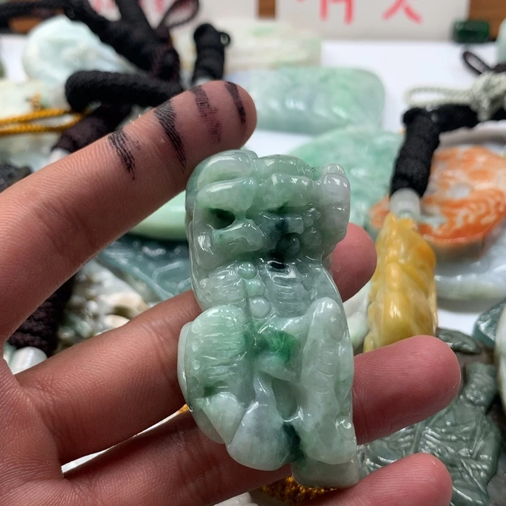 颈饰未镶嵌翡翠保真天然a货翡翠