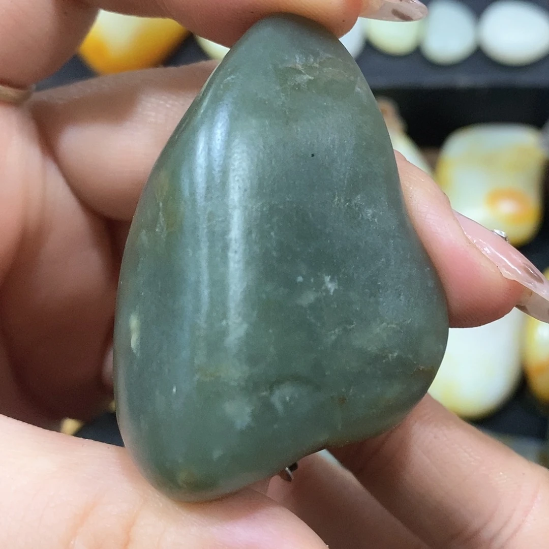 未镶嵌和田玉（糖玉）挂件