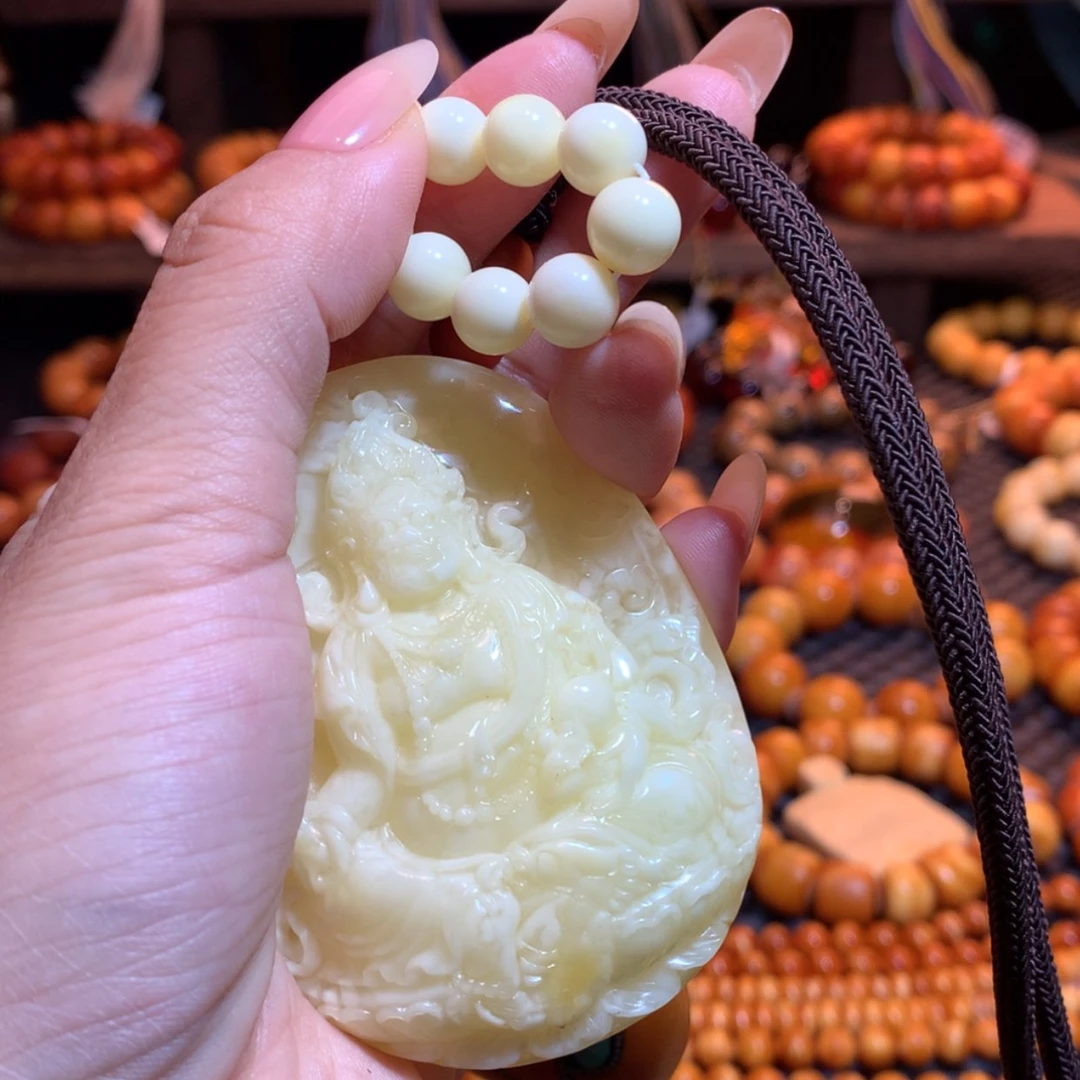 【闪购商品】琥珀吊坠(赠链)未镶嵌辛*萱