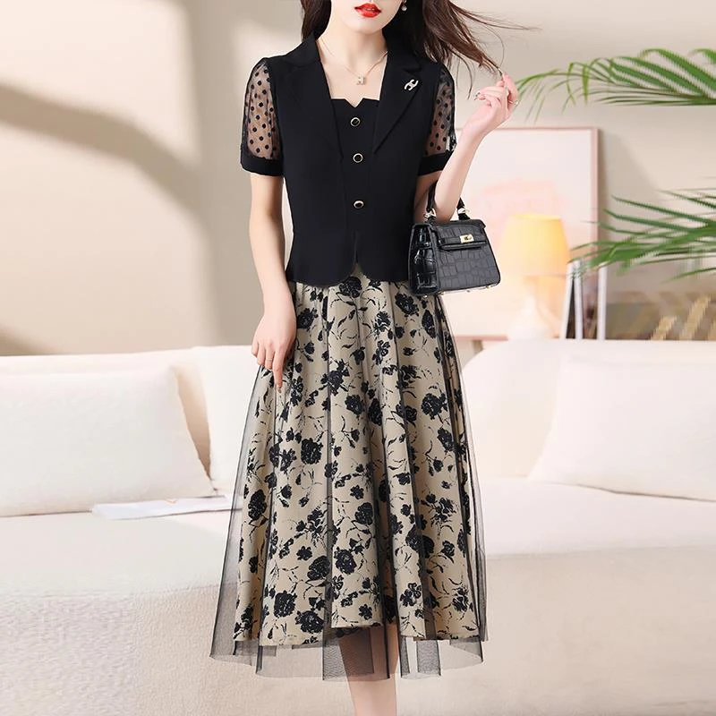 假两件连衣裙2024女夏季新款妈妈装夏款年轻时尚减龄洋气套装裙子