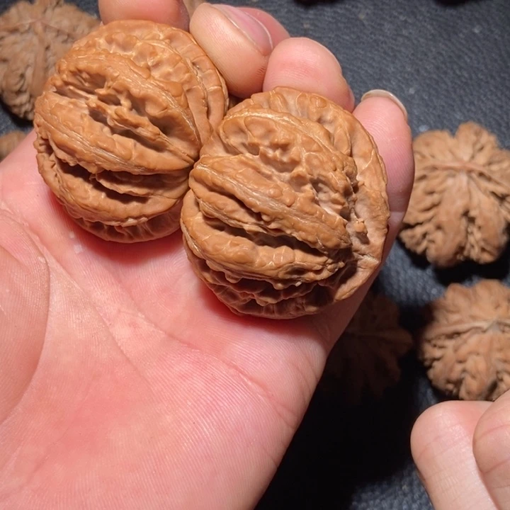 缝***师吊坠文玩核桃秦岭野生文玩核桃