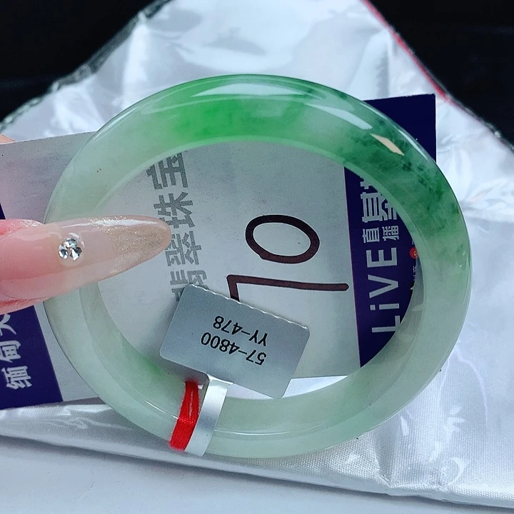 翡翠手镯未镶嵌缅甸天然a货翡翠手镯