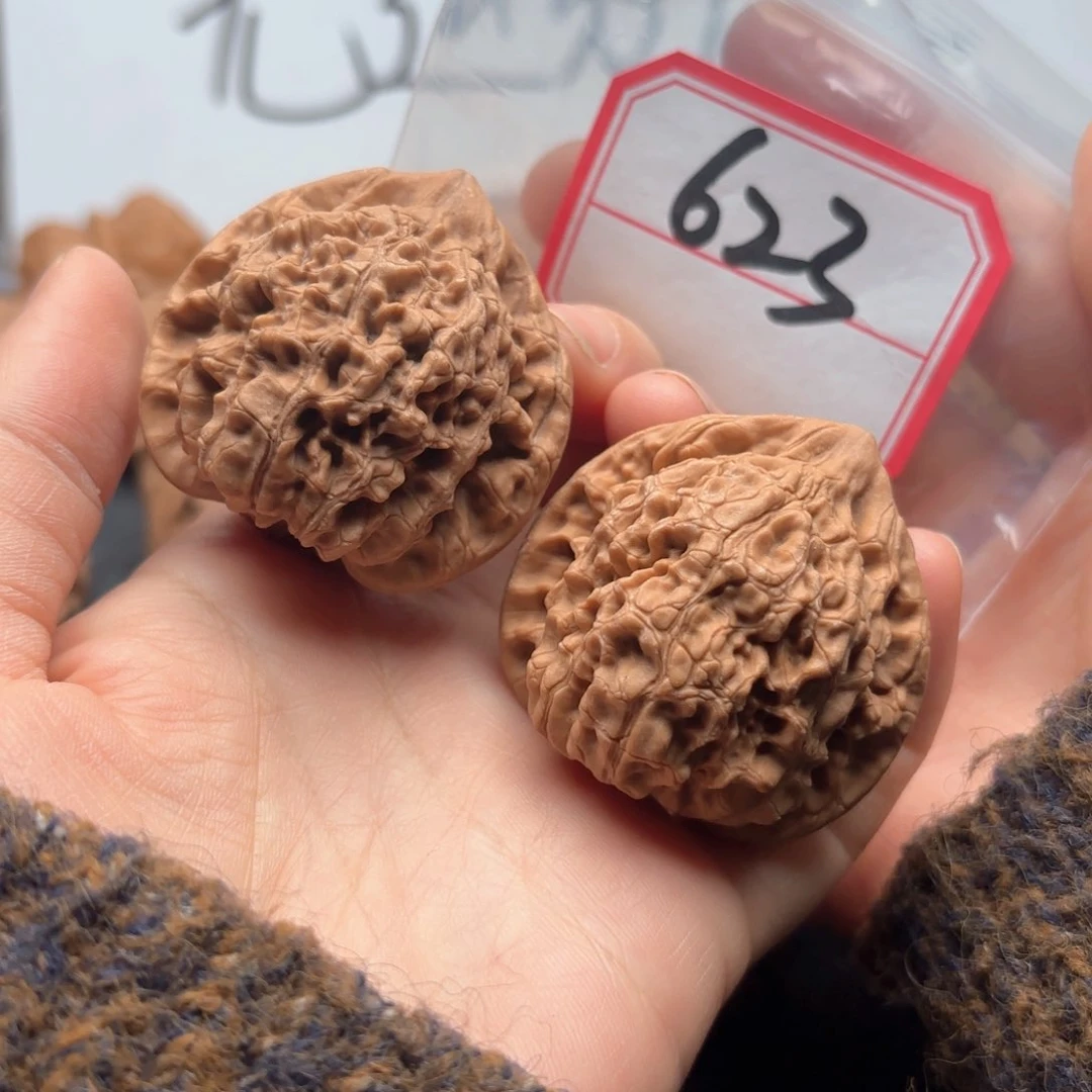 文玩核桃吊坠帽子