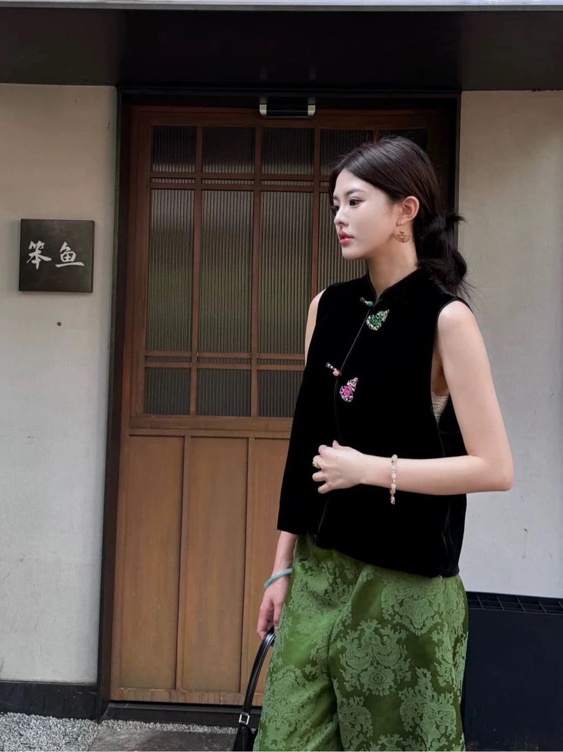 女装钉珠复古港风马甲提花网红女立领时尚马夹葫芦----11271