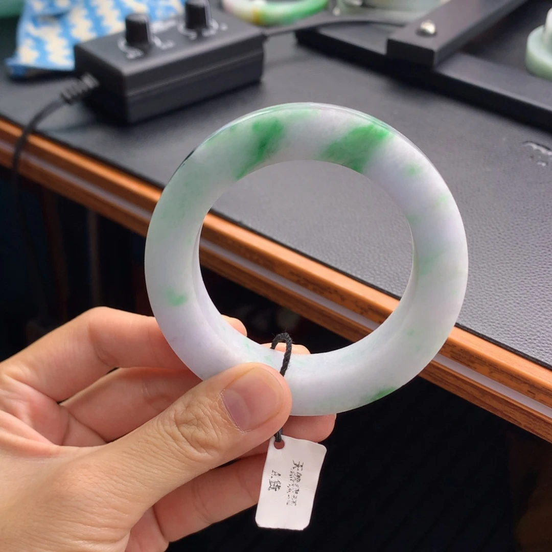 定制翡翠正未镶嵌