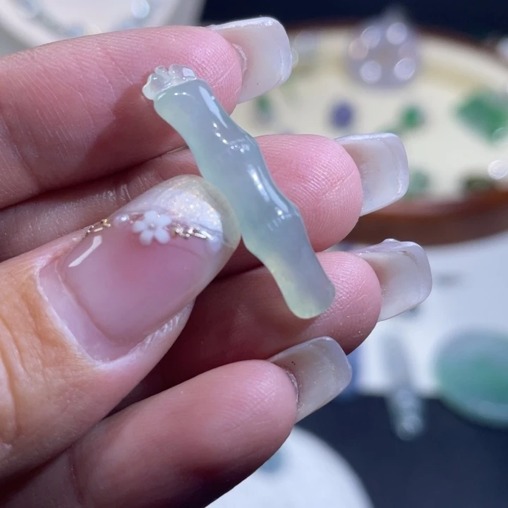 颈饰未镶嵌翡翠竹节