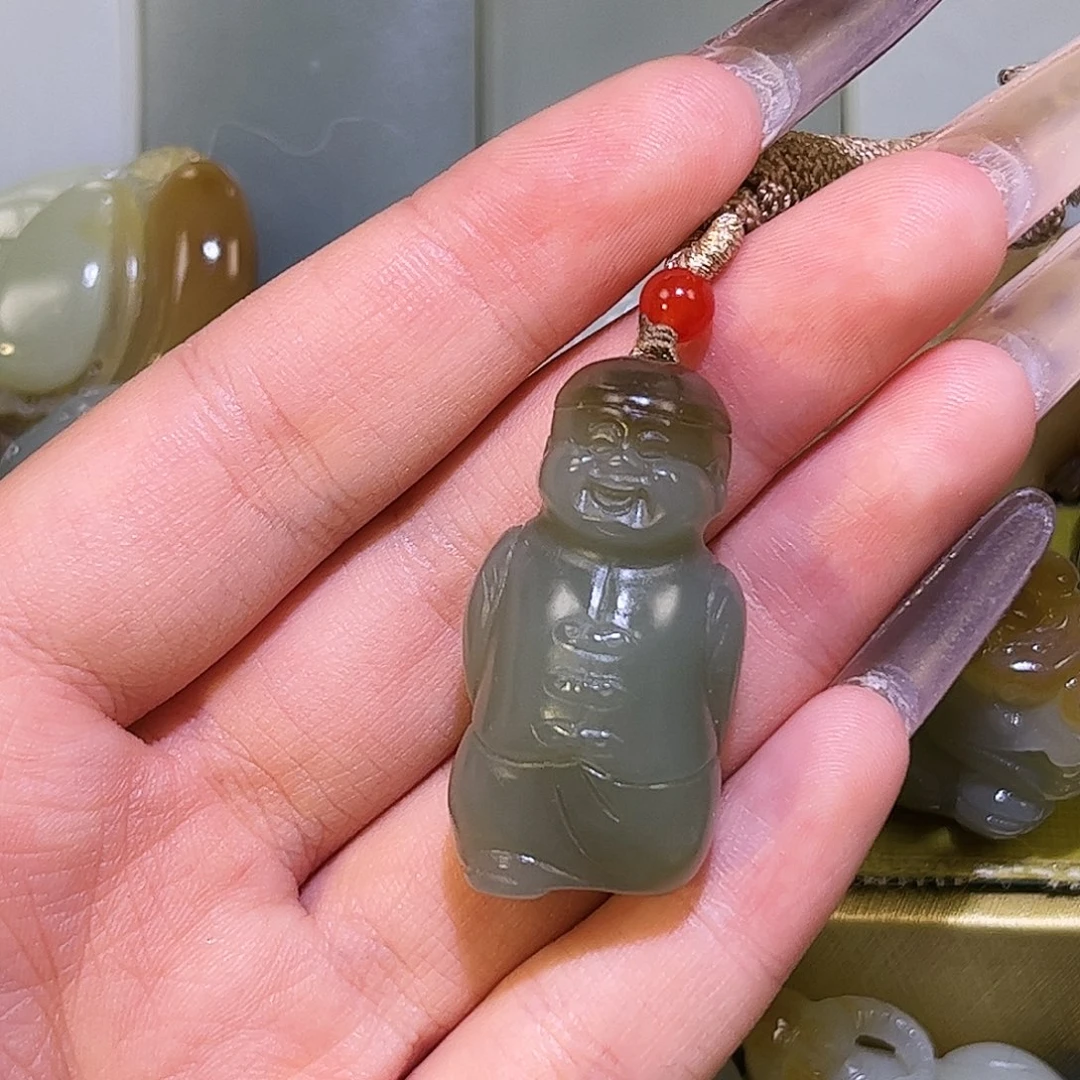颈饰未镶嵌和田玉