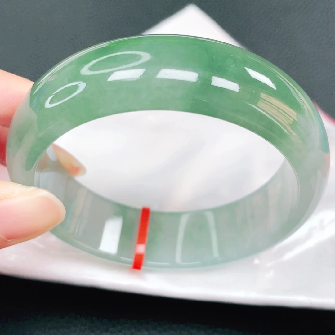 翡翠未镶嵌手镯58圈