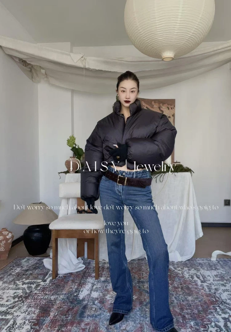 Daisy   秋冬时尚微喇叭牛仔裤