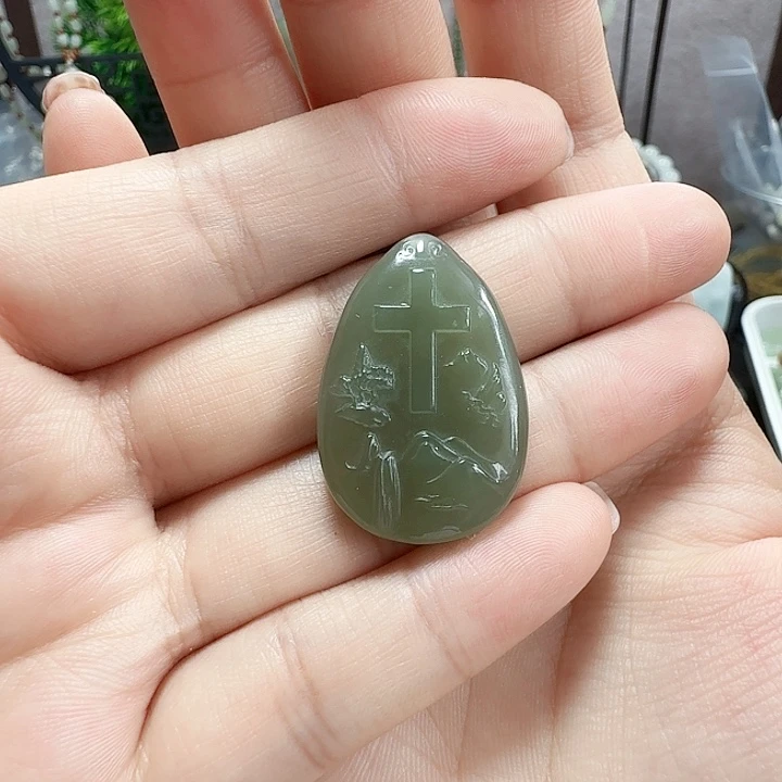 和田玉未镶嵌颈饰