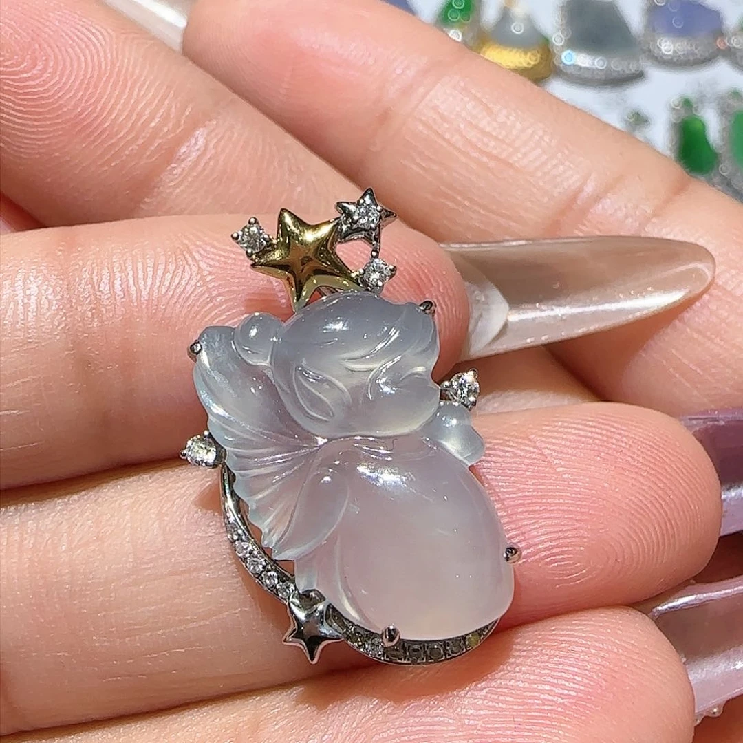 【闪购商品】颈饰18K金镶嵌翡翠天然