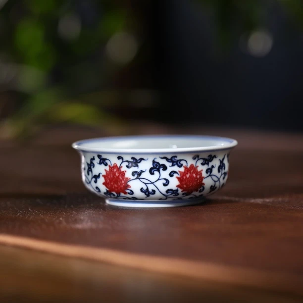 阳春白雪缠枝莲矮炉式