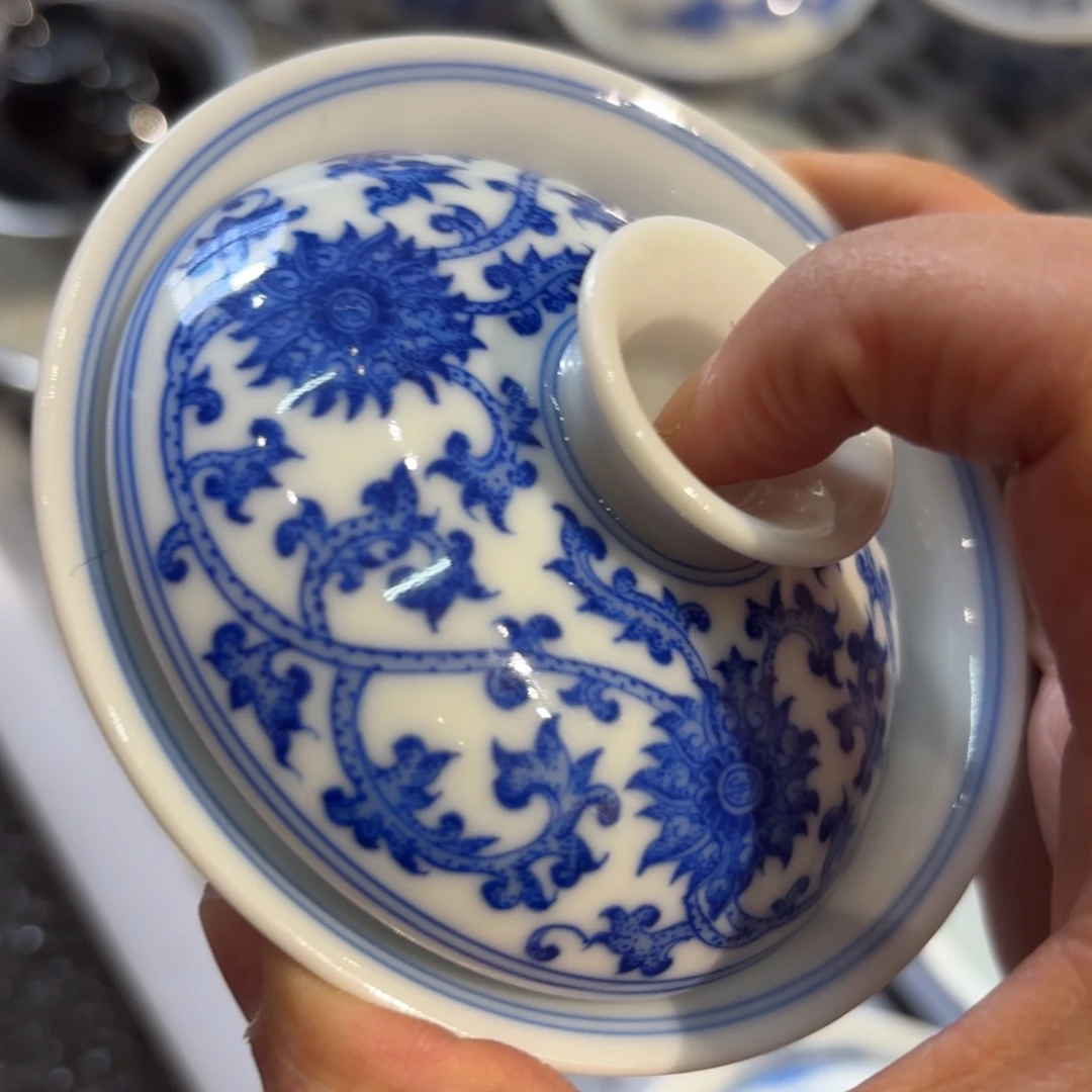 梦***乡瓷微瑕 缠枝莲盖碗 福利