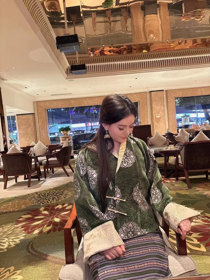 新款藏式外套藏族不丹服装西藏传统套装民族显瘦藏装博拉蓝色粉黄