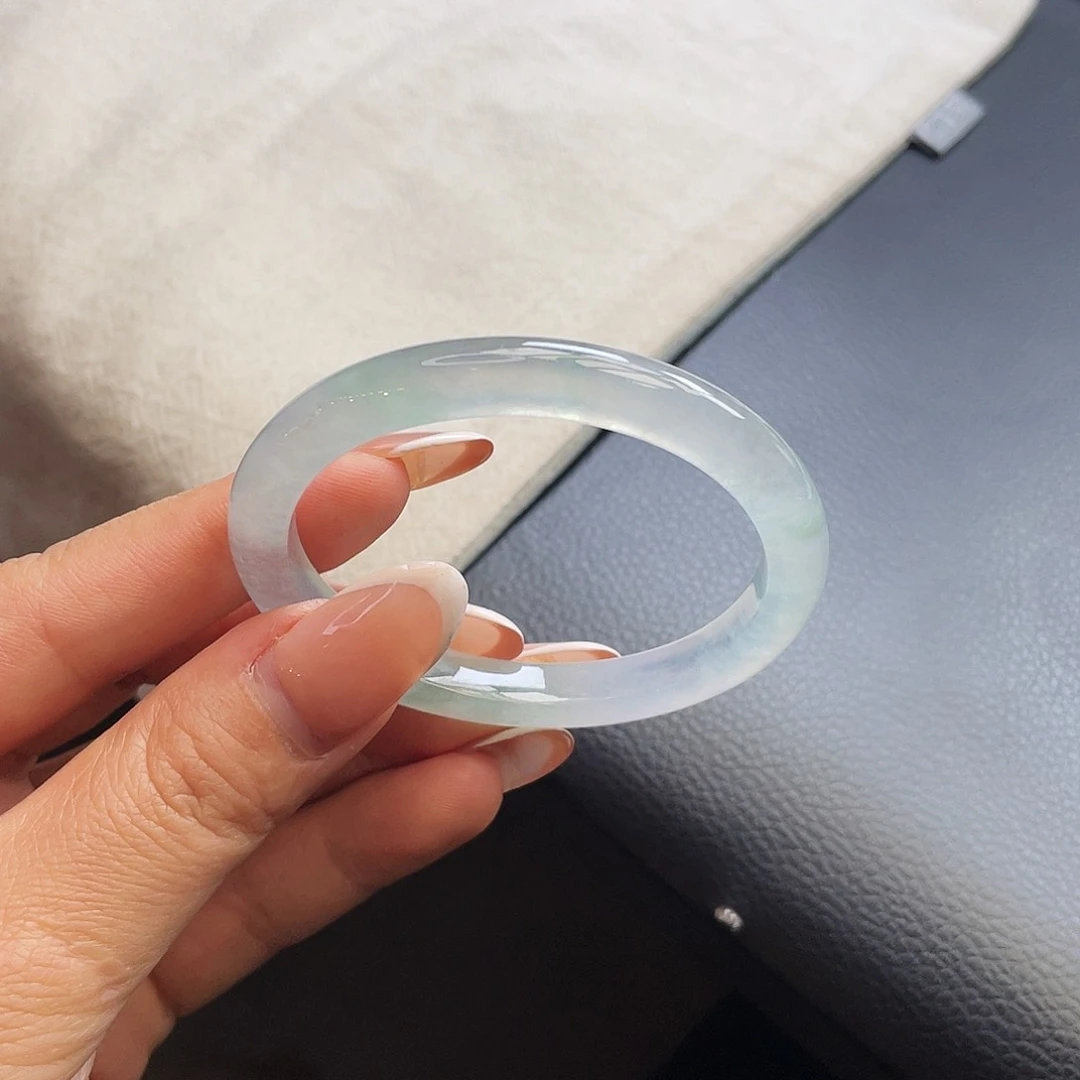 翡翠手镯未镶嵌51小高冰贵妃飘绿