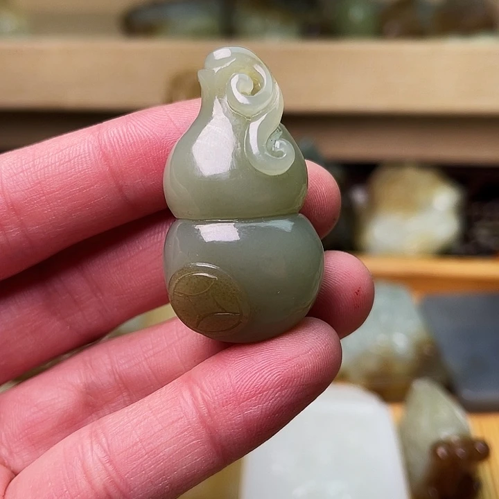 和田玉未镶嵌吊坠(不含链)