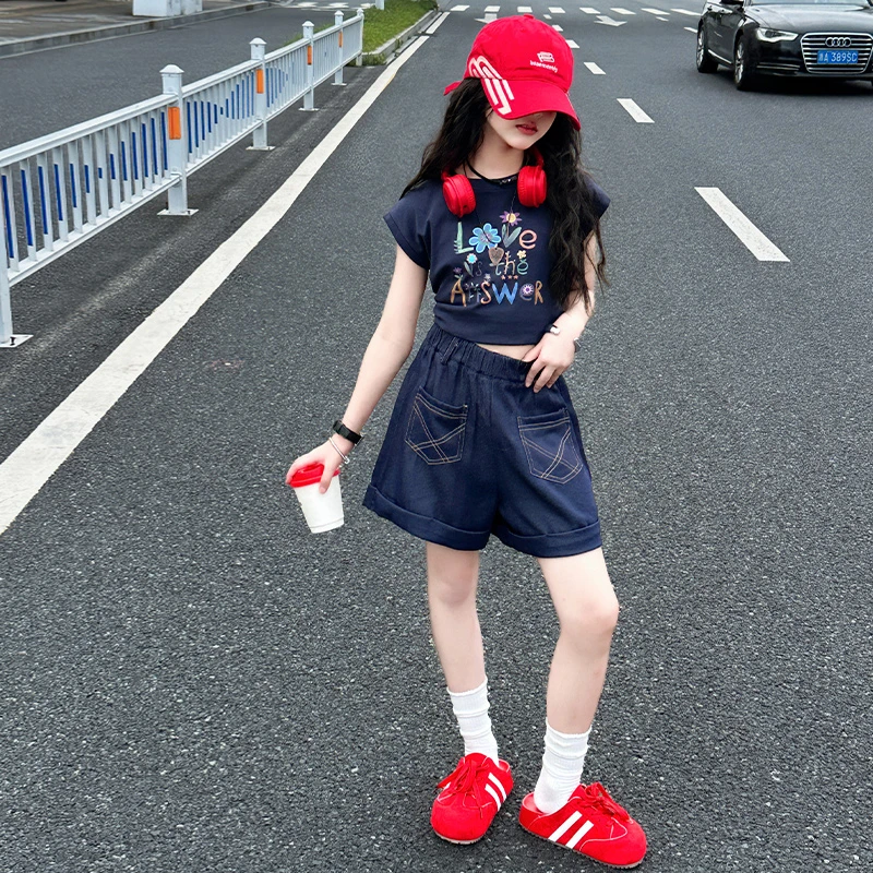 女童夏日简约套装2025新款韩版洋气百搭儿童短袖T恤短裤两件套潮