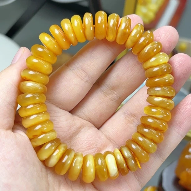 鸡油黄14mm瑕疵蜜蜡算盘珠手串（743号）