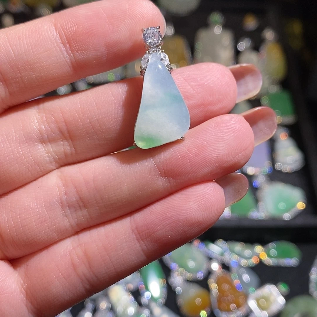 颈饰银S925镶嵌翡翠天然翡翠