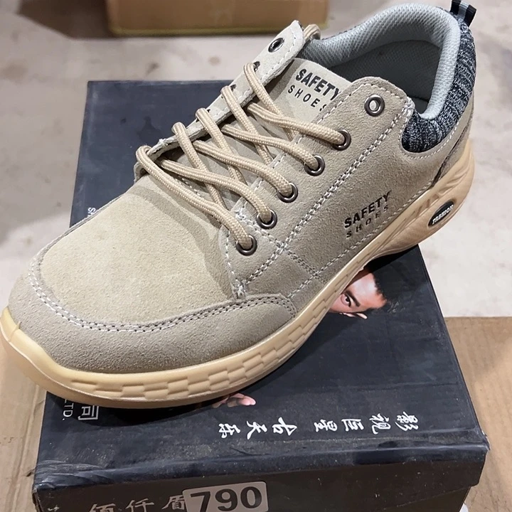 790号。45码防砸防刺劳保鞋。鞋底磨损介意勿拍