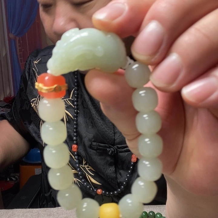 未镶嵌手串和田玉四方来财貔貅手串