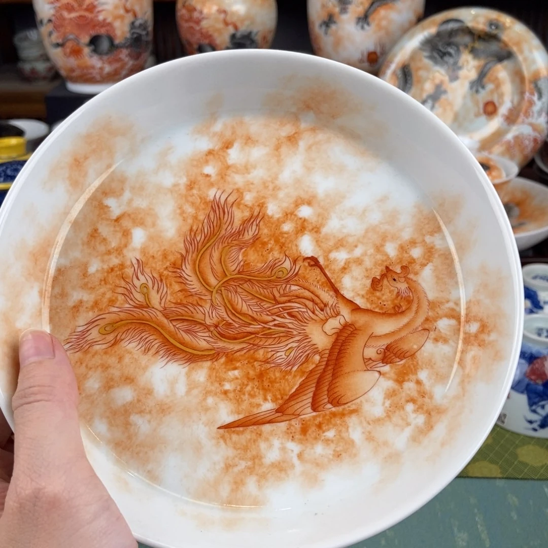 陶瓷的设计师是一个