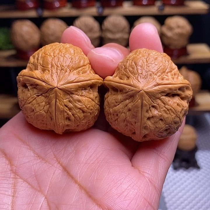 文玩核桃吊坠往***@寿桃三棱90