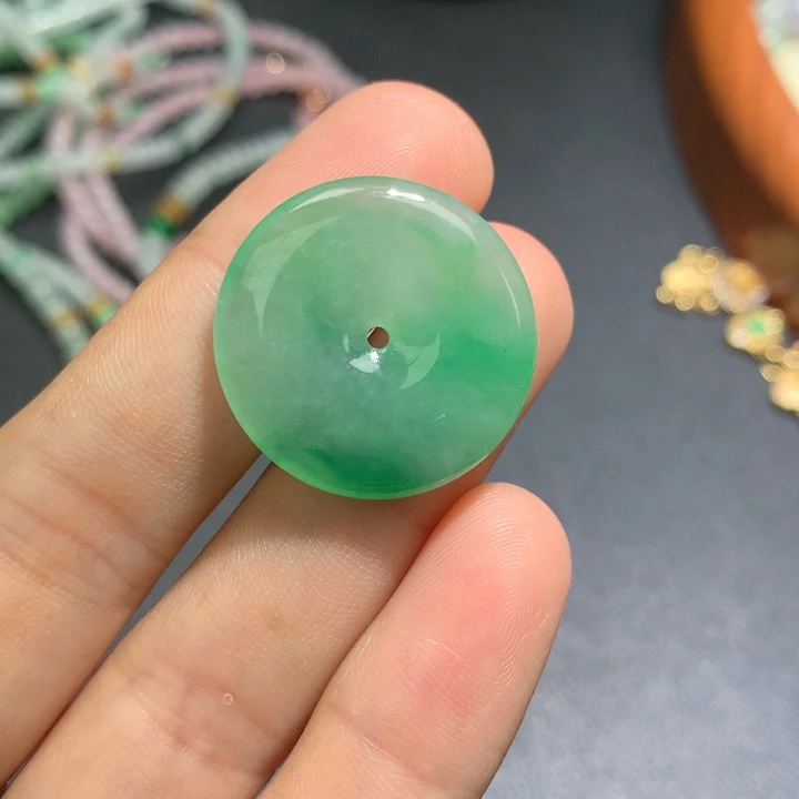 定制翡翠未镶嵌天然翡翠