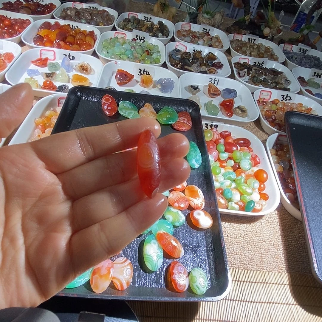 玛瑙/玉髓合金珠宝奇石