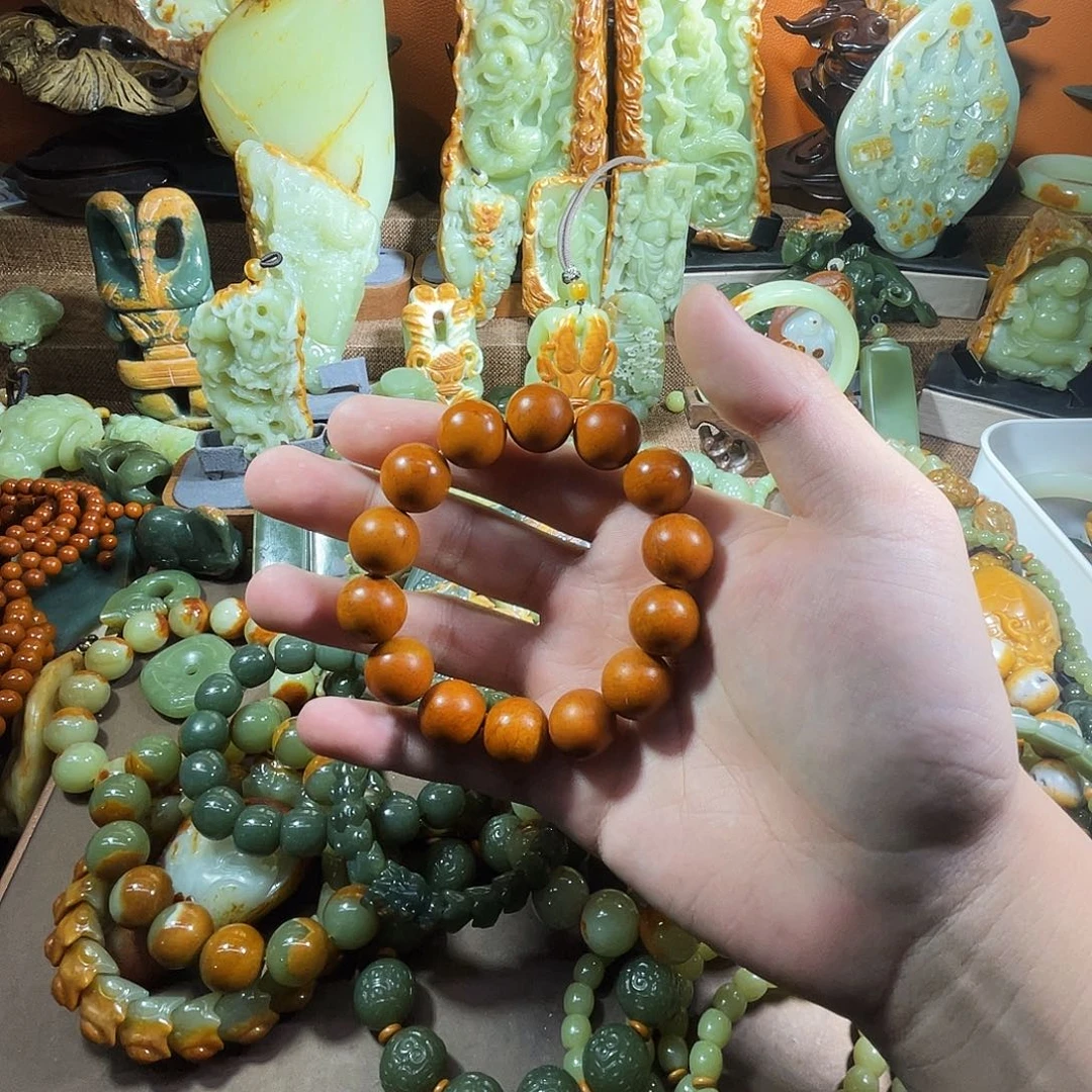 透闪石质玉未镶嵌珠宝奇石