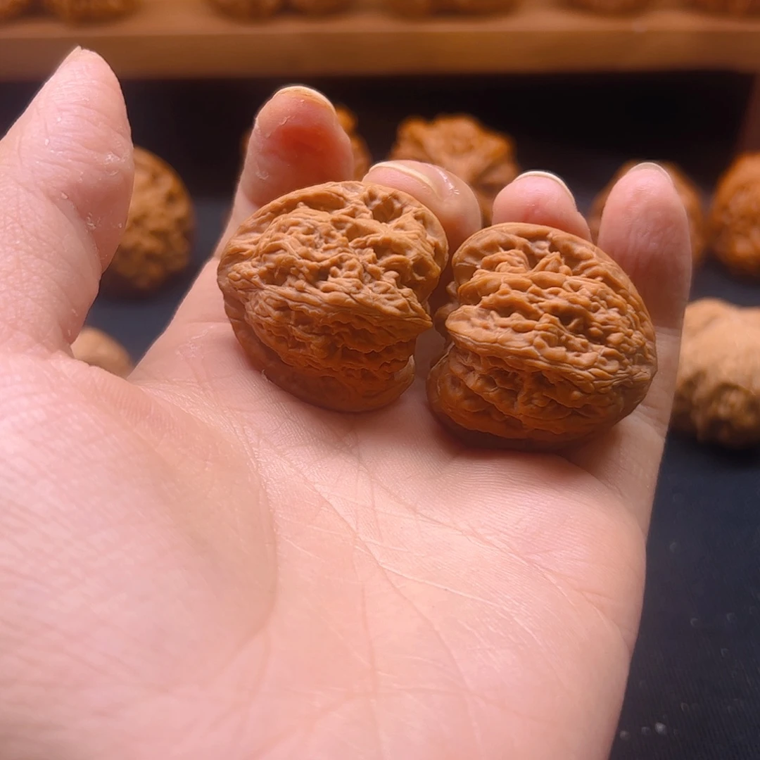 刘***赛把件核桃承德密纹35全品