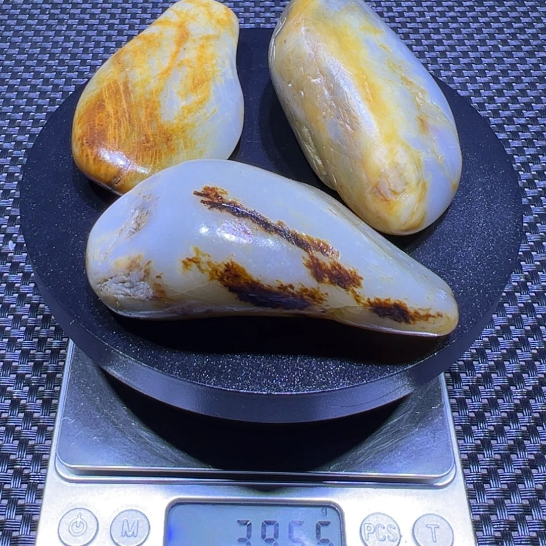 和田玉（子料）未镶嵌吊坠(不含链)395克