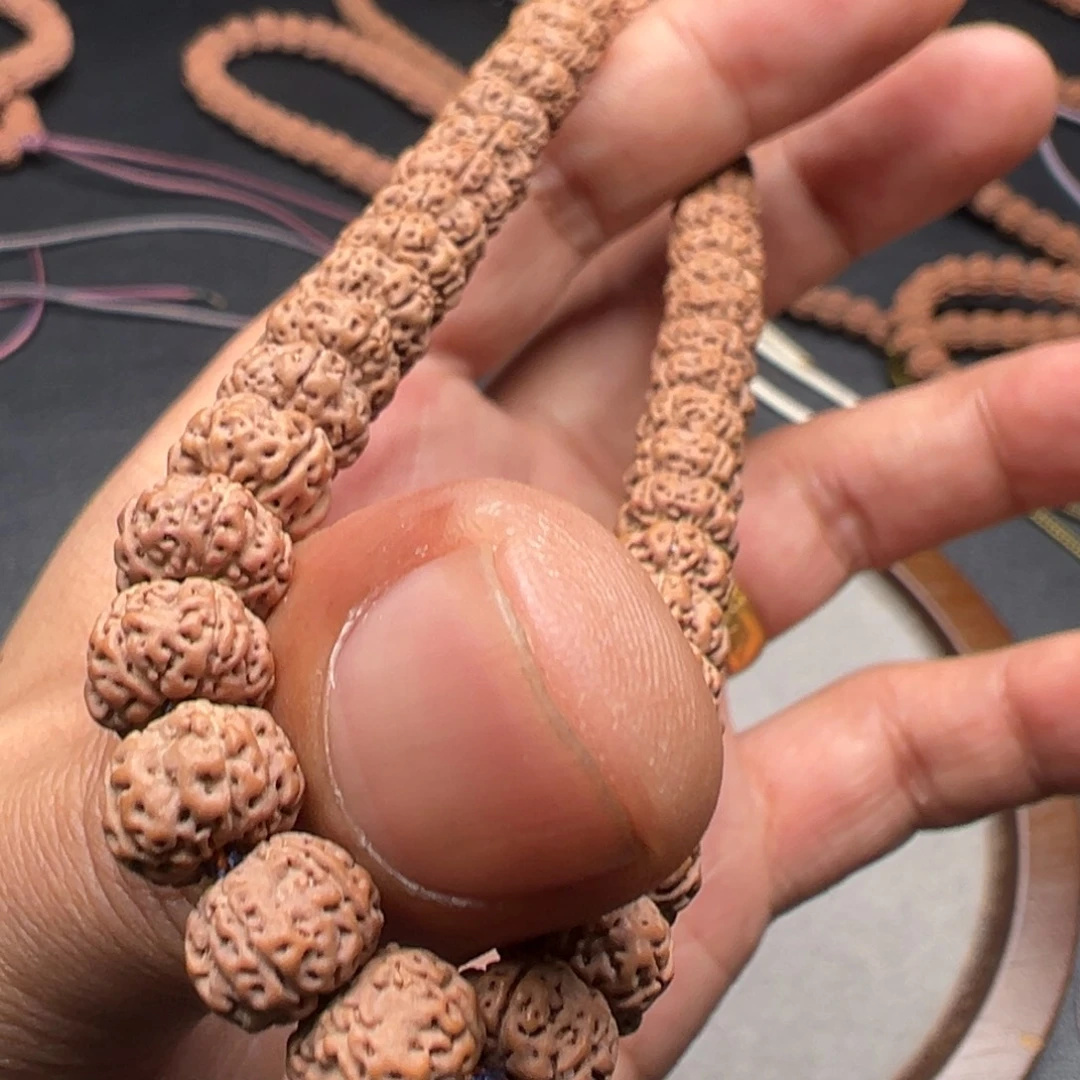 王***。金刚菩提吊坠平细