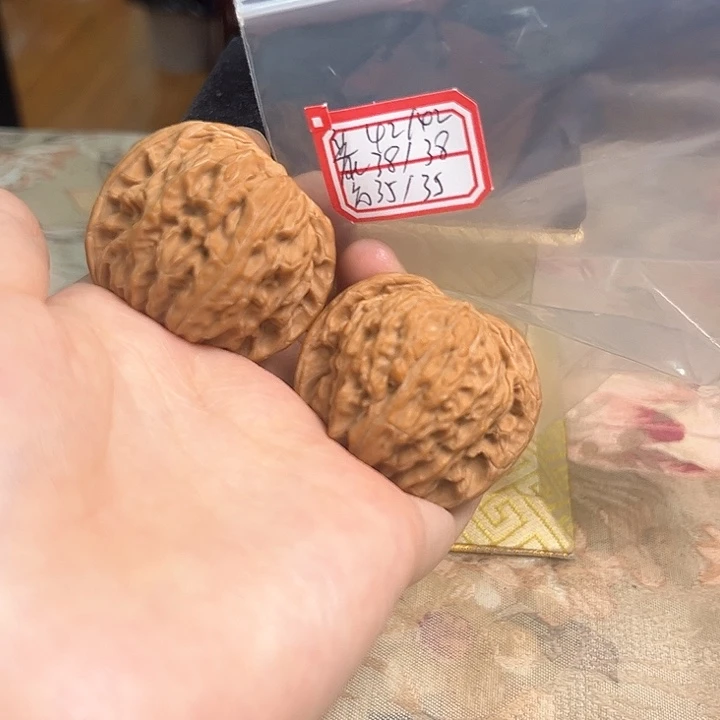 文玩核桃把件磨盘