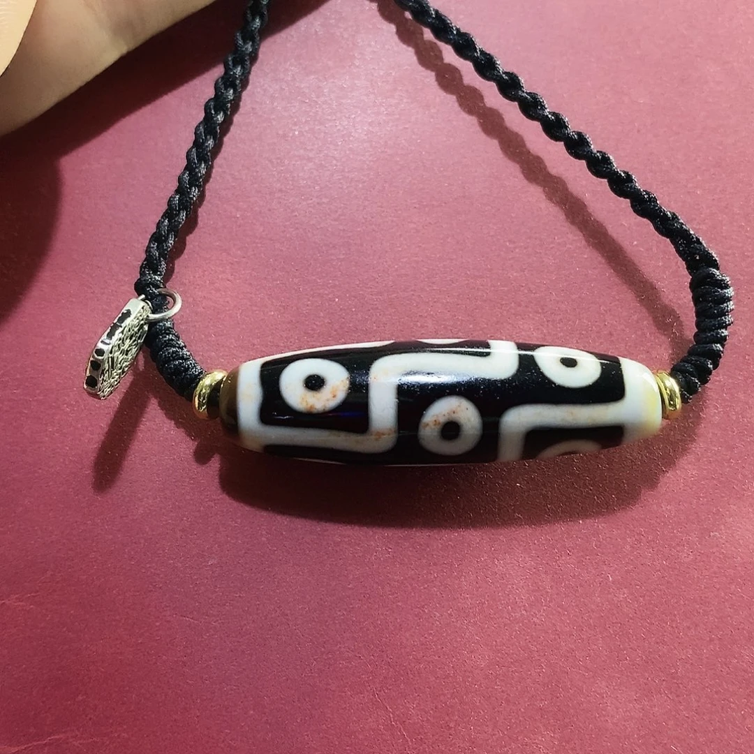 洛***曲玛瑙/玉髓未镶嵌颈饰行运九眼