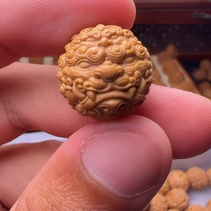 猴头核桃吊坠精工双面唐狮18