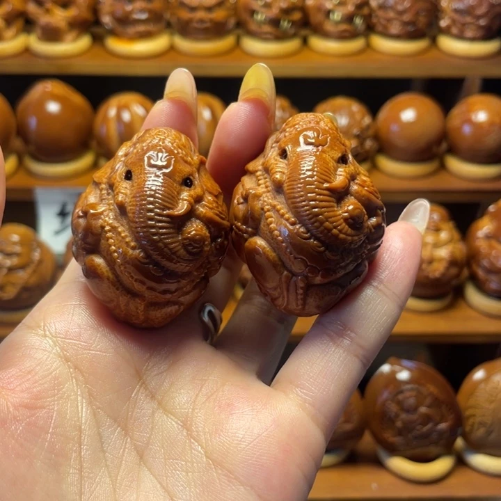 手串/手链橄榄核像神一对手球