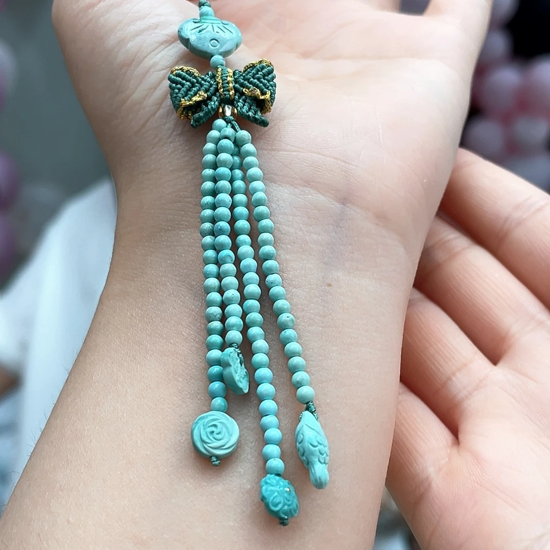 绿松石未镶嵌颈饰